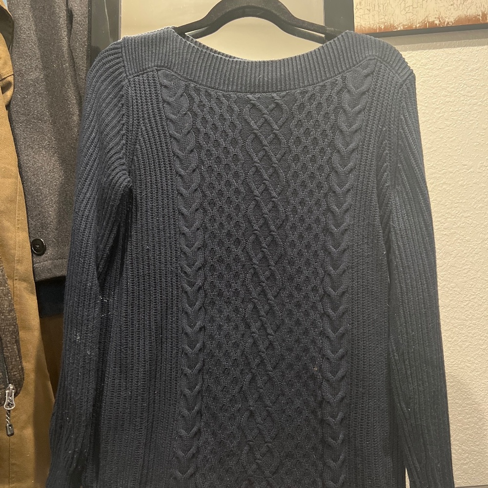 Women's sweater